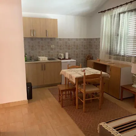 Apartament Zvicer - Milica *